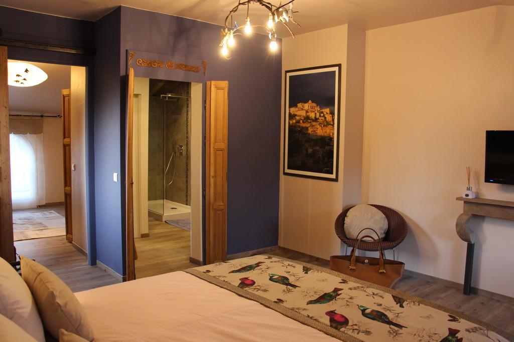 Sous Les Platanes B&B Châteaurenard Szoba fotó